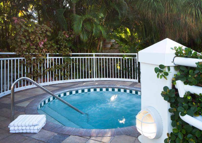 Pier House Resort & Spa - image 41