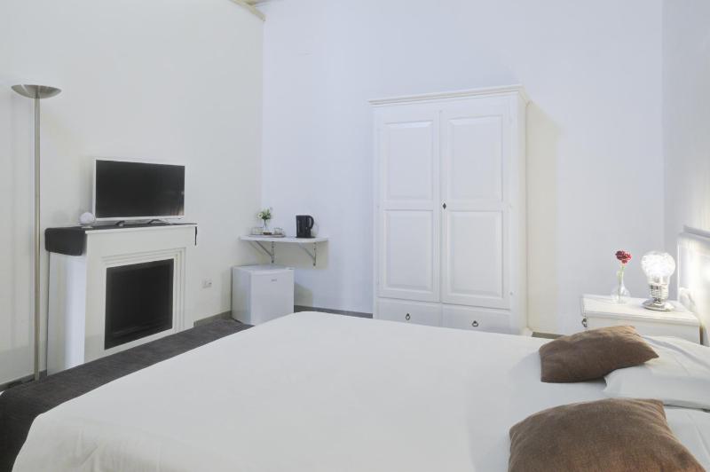 Family Room with Balcony image 4