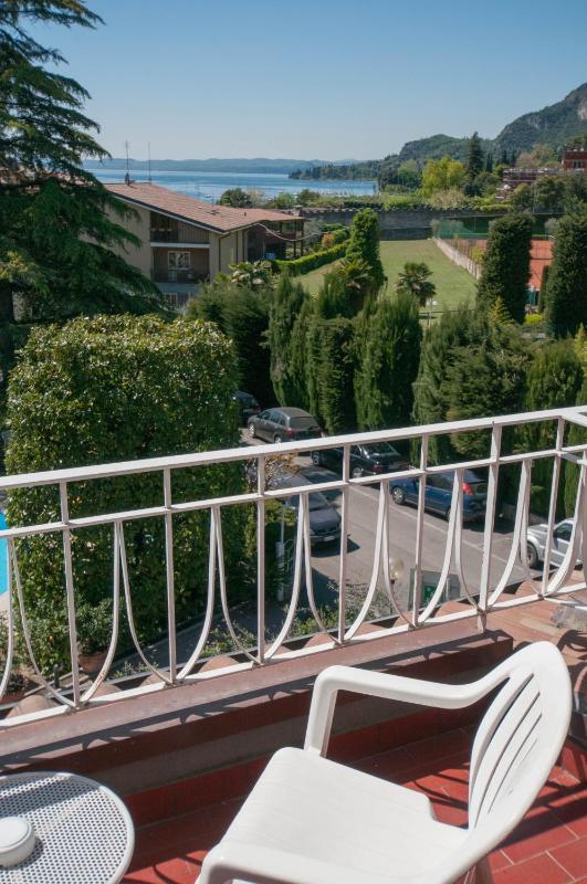 Classic Double or Twin Room with Balcony image 2