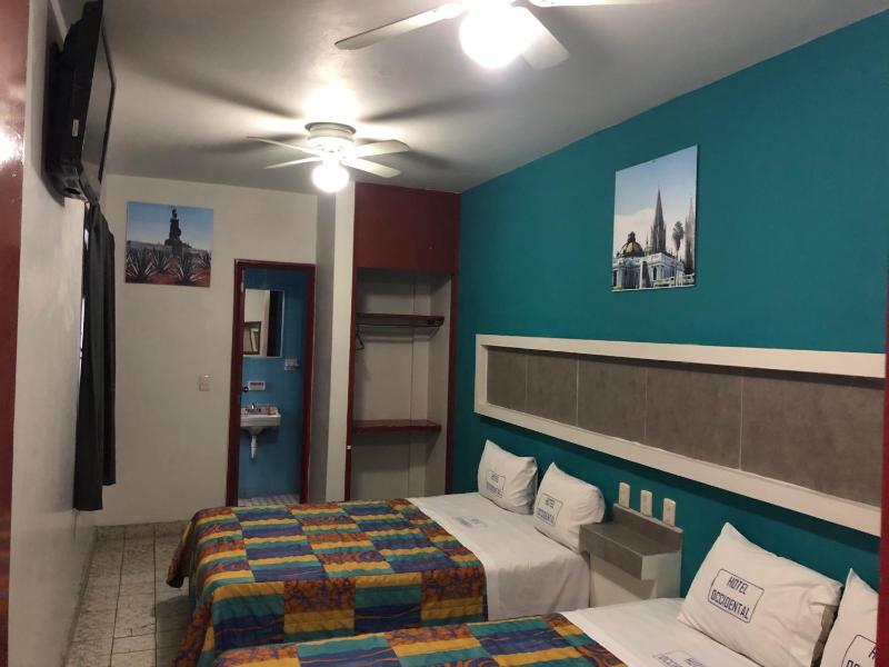 Hotel Occidental - image 2