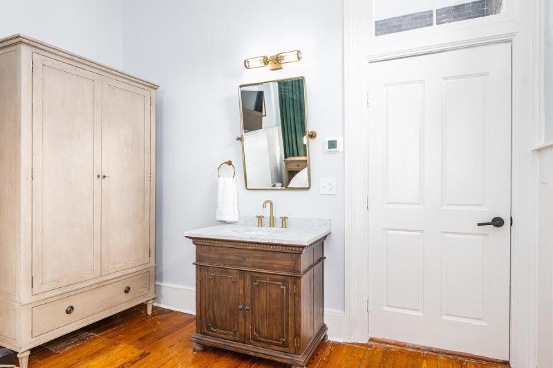 Bellwether House - image 13