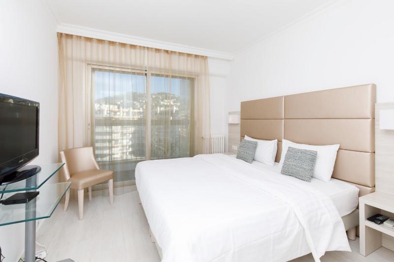 On La Croisette deluxe 2 bedrooms 2 baths - image 10