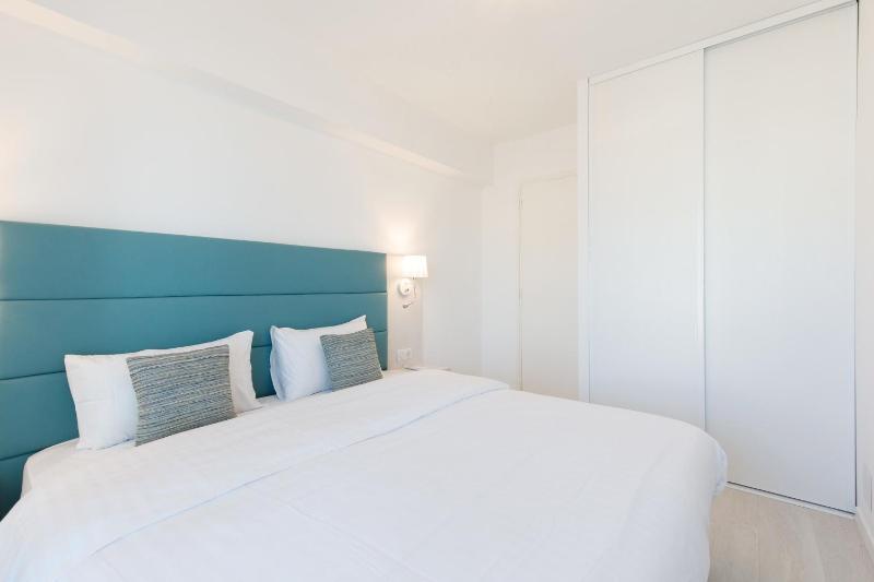 On La Croisette deluxe 2 bedrooms 2 baths - image 16