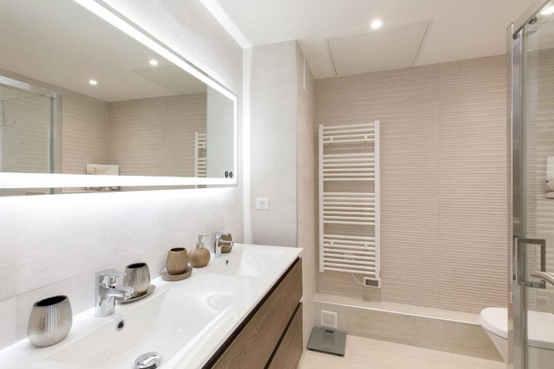 On La Croisette deluxe 2 bedrooms 2 baths - image 23