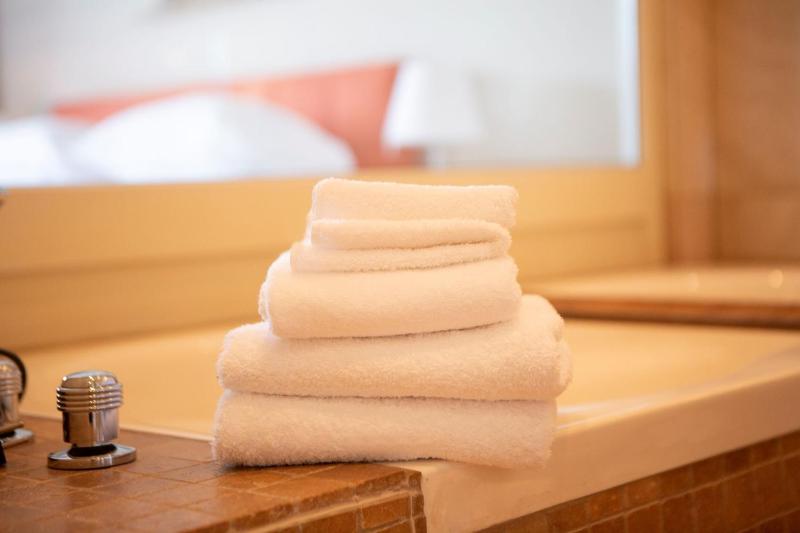 Executive Suite image 2