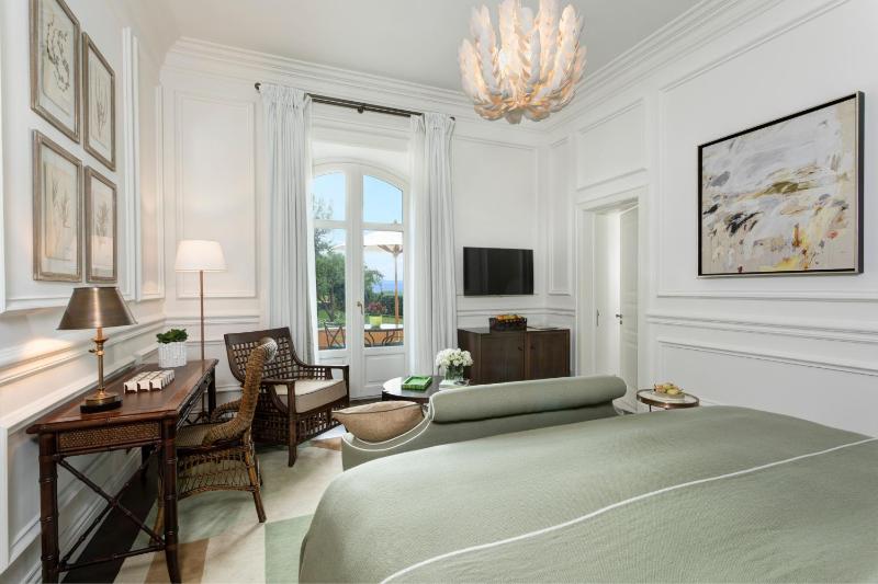 Junior Suite with Terrace image 1