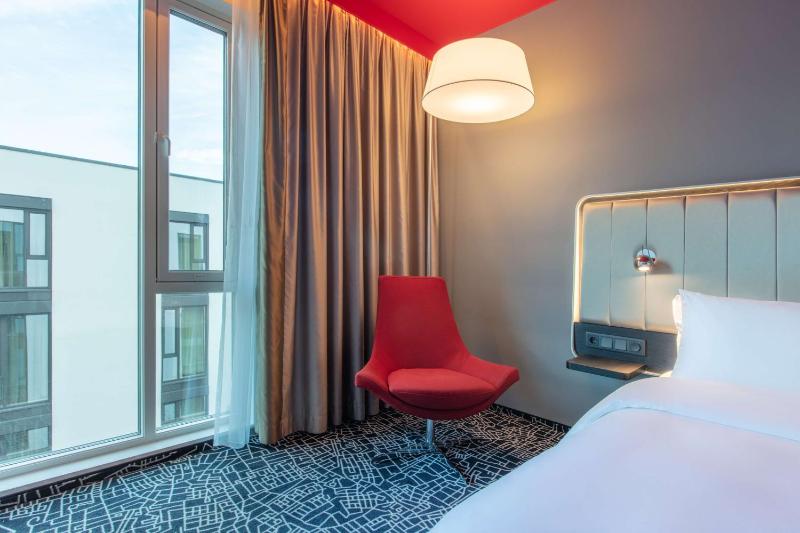 Standard Room image 4