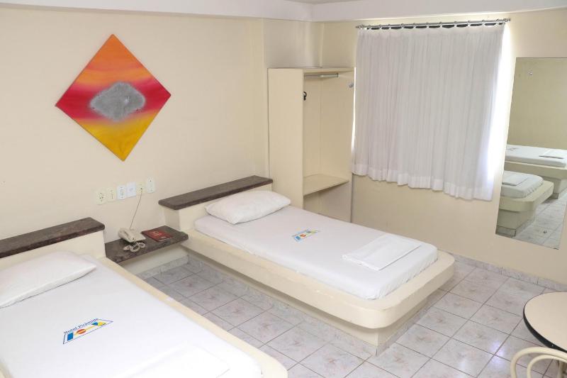 Standard Triple Room image 1