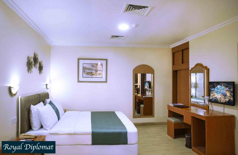 Superior Double Room image 3