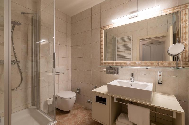 Junior Suite image 2