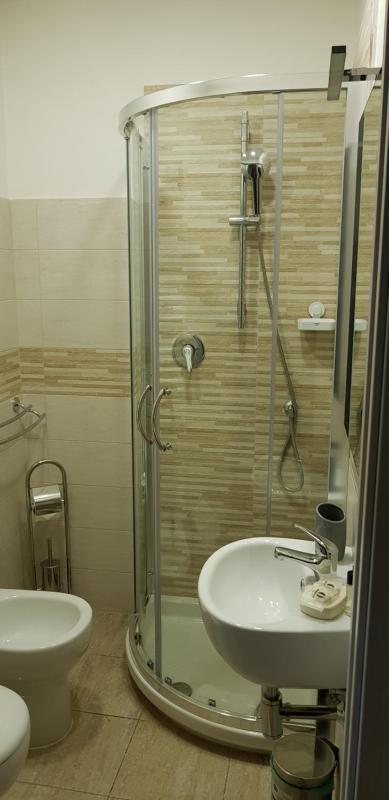 Small Double Room image 3