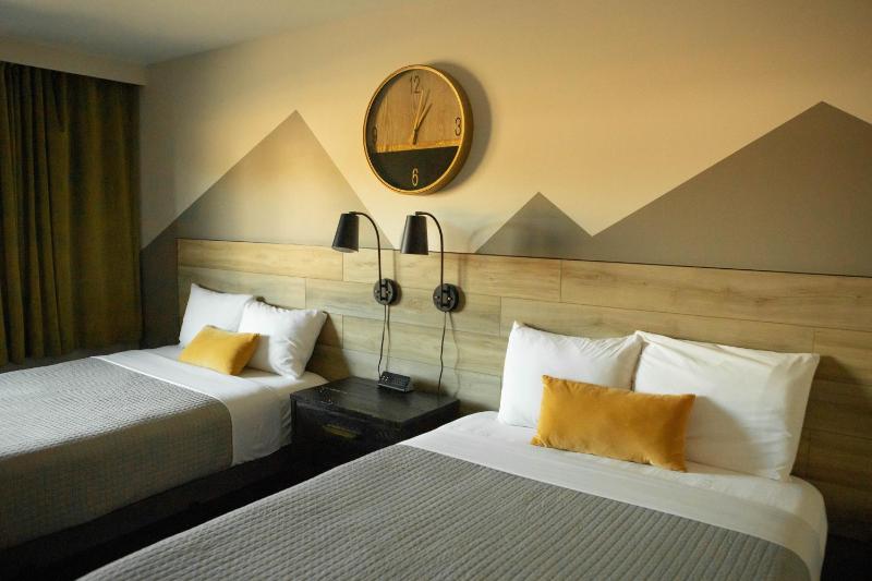 Standard Double Room image 2