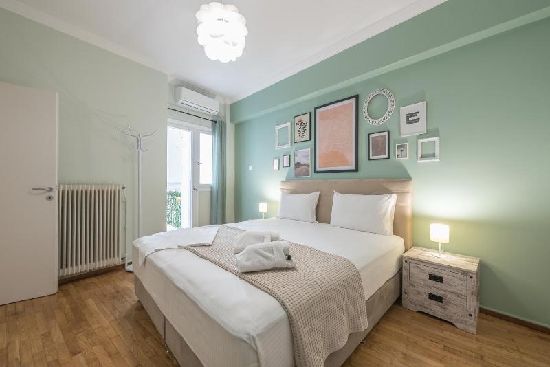Boutique Acropolis Apartment by Cloudkeys - Just 5 minutes walk to Acropolis Museum - image 5