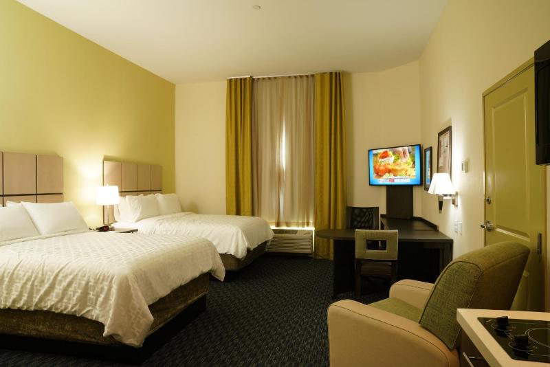 Studio Suite with Two Queen Beds image 2