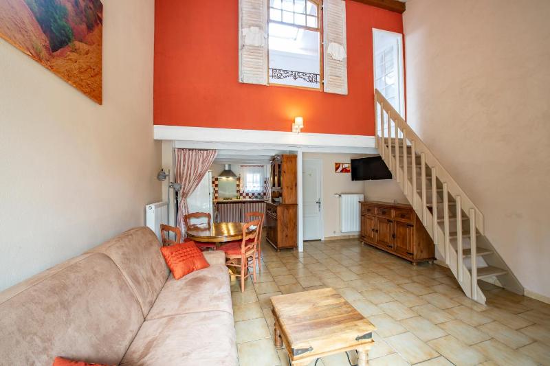 Apartment with Garden View image 1