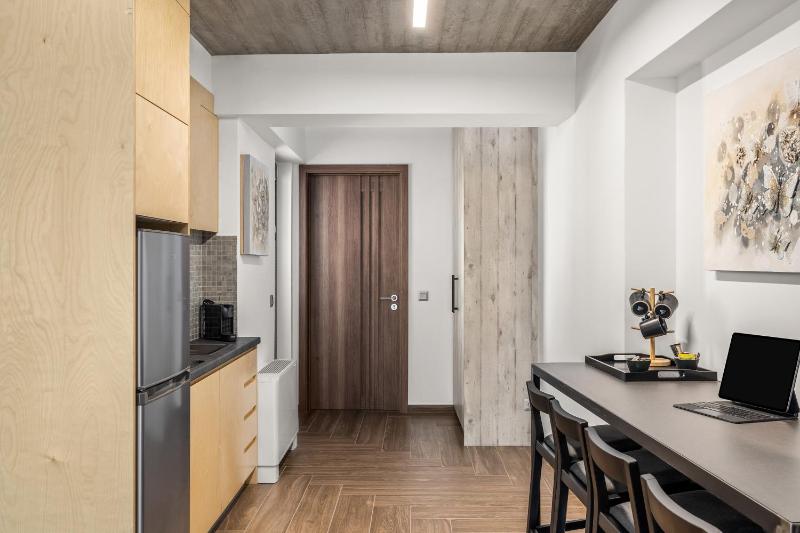 Superior Apartment image 2