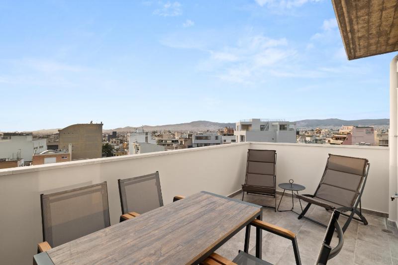 Suite with City View image 1