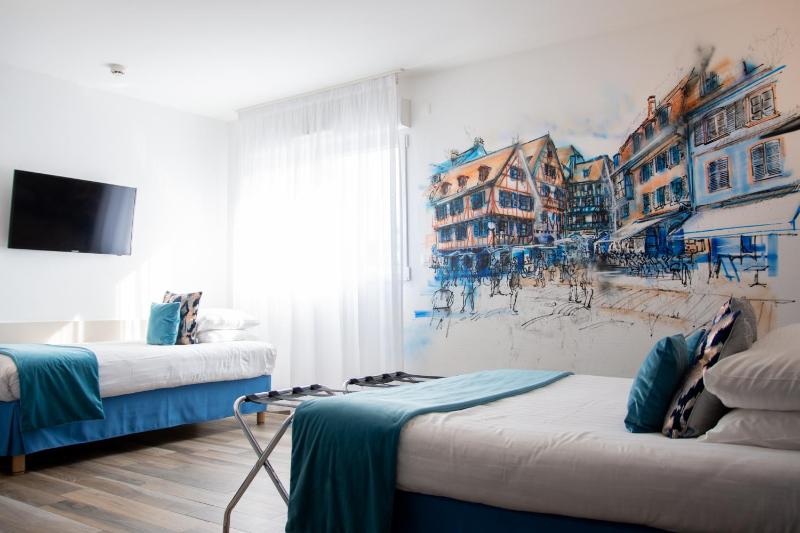 Colmar Hotel - image 23