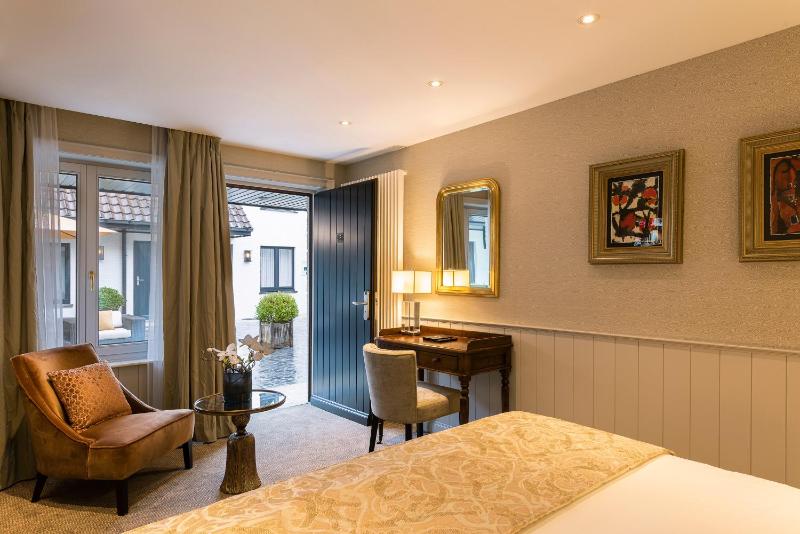 Classic Room image 1