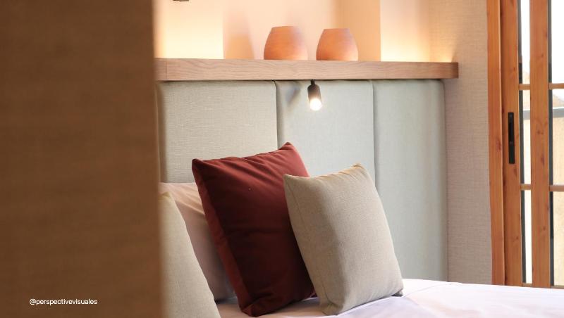 Double Room with City View image 2