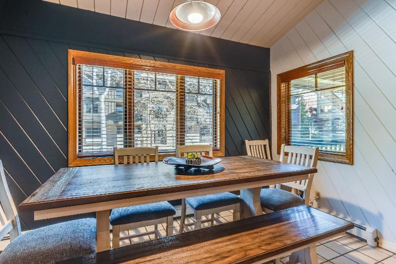 Phoenix 208 Townhouse - image 25