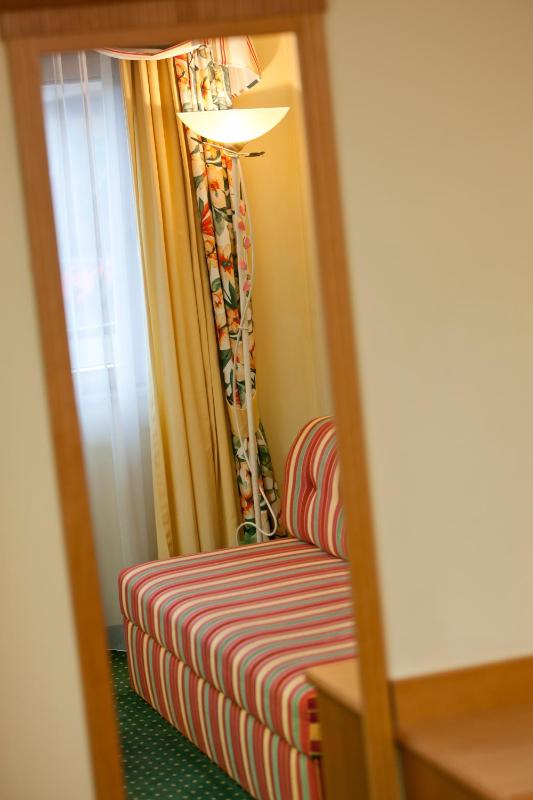 Triple Room image 2