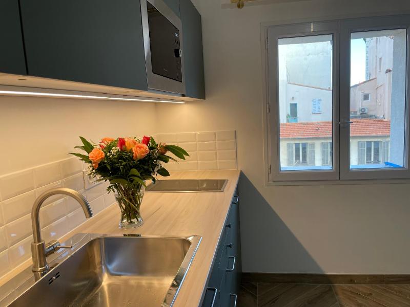 Nice Renting - MASSENA - LOFT - HEART of VIEIL ANTIBES - THE MARKET WITH SEA VIEW - image 43