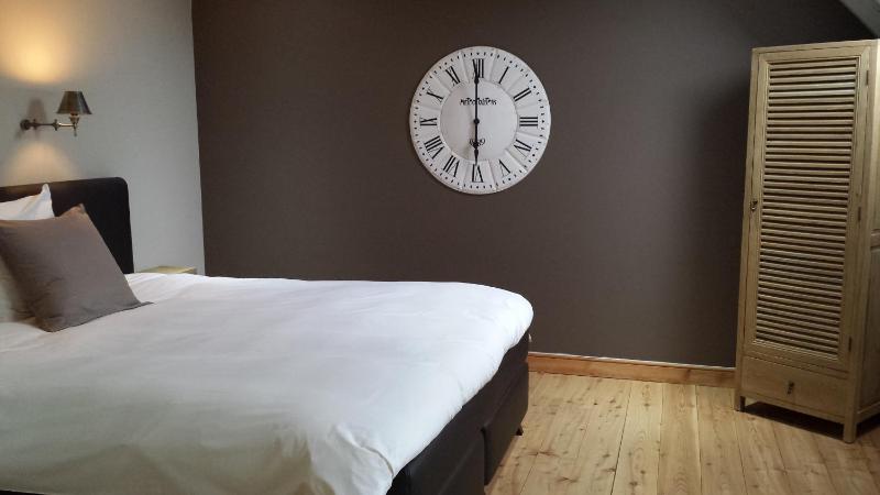 Deluxe Double Room image 4