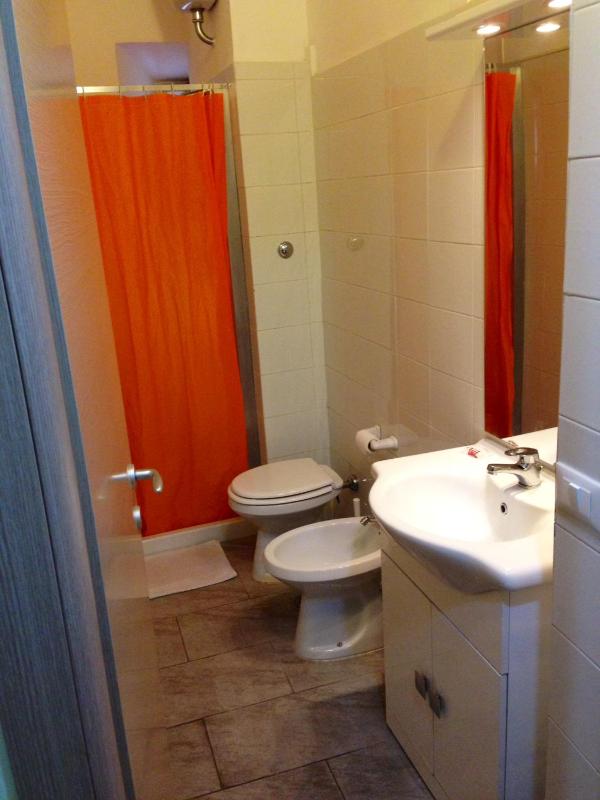 Double or Twin Room with Shared Bathroom image 4