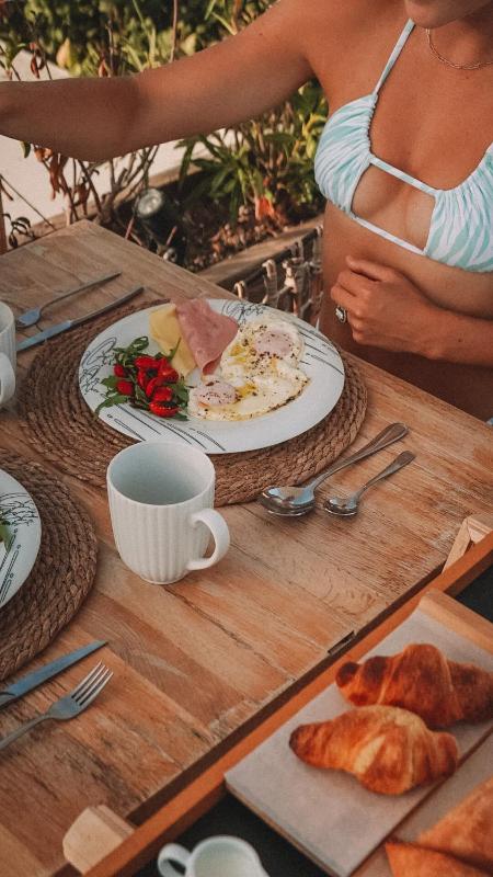 Exclusive Cave Suite with Sea View Terrace & Hot Tub image 4