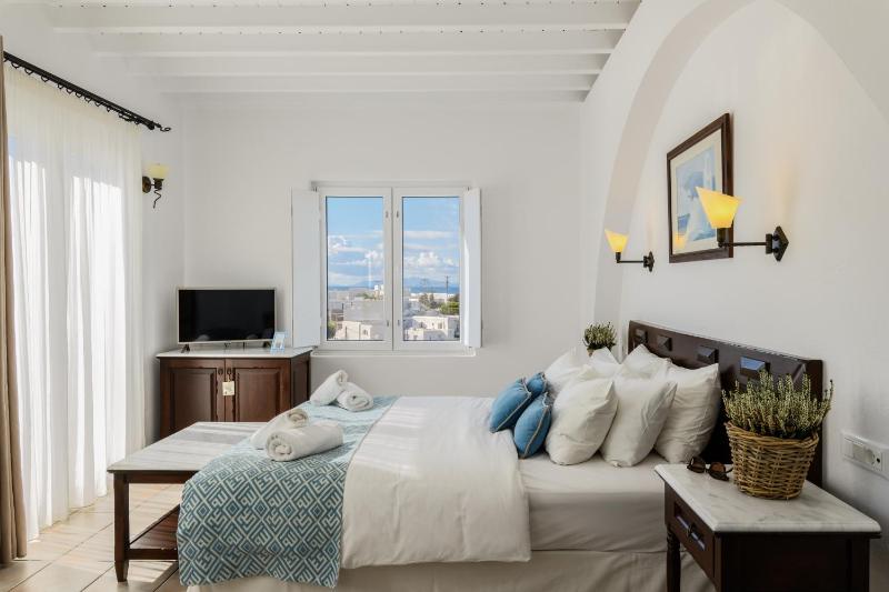 Standard Double or Twin Room image 3
