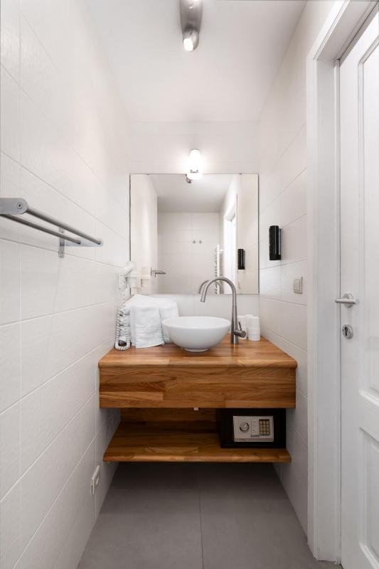 Two-Bedroom Apartment (4 Adults) image 3