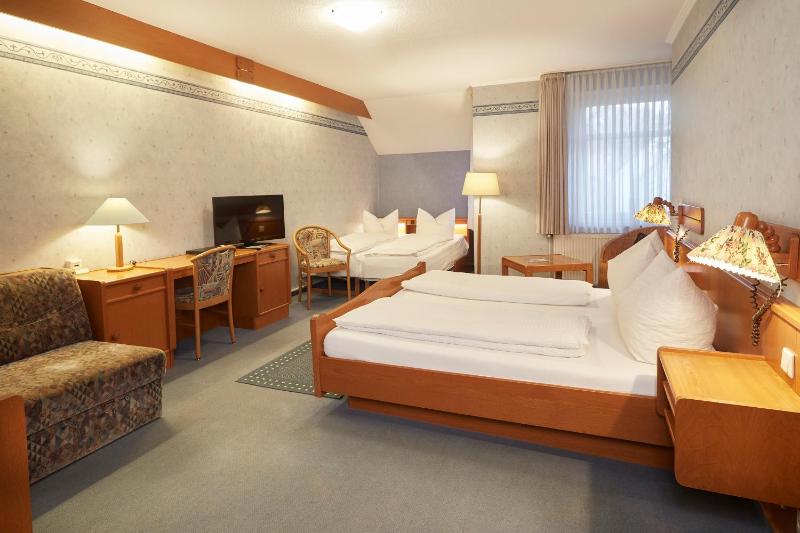 Quadruple Room image 1