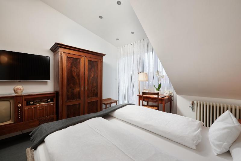 Comfort Single Room image 3