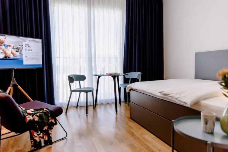 Standard Single Room image 3