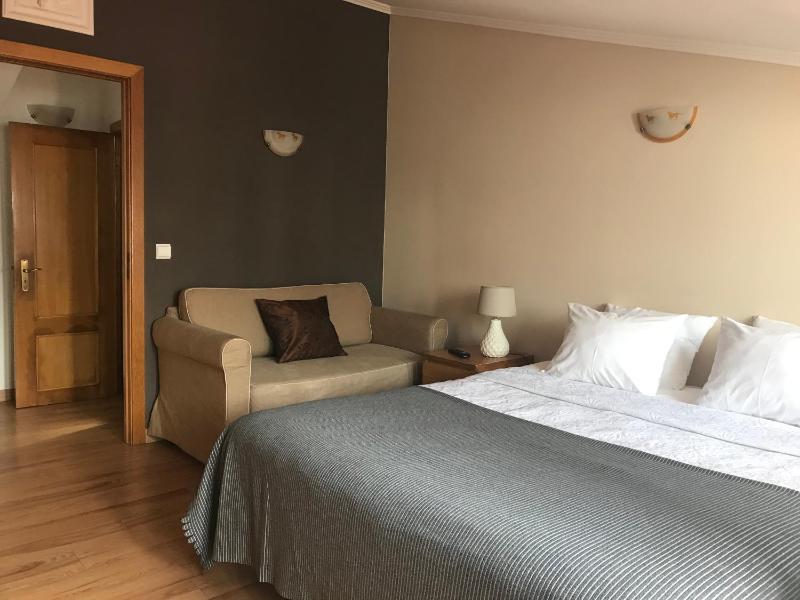 Double Room image 4