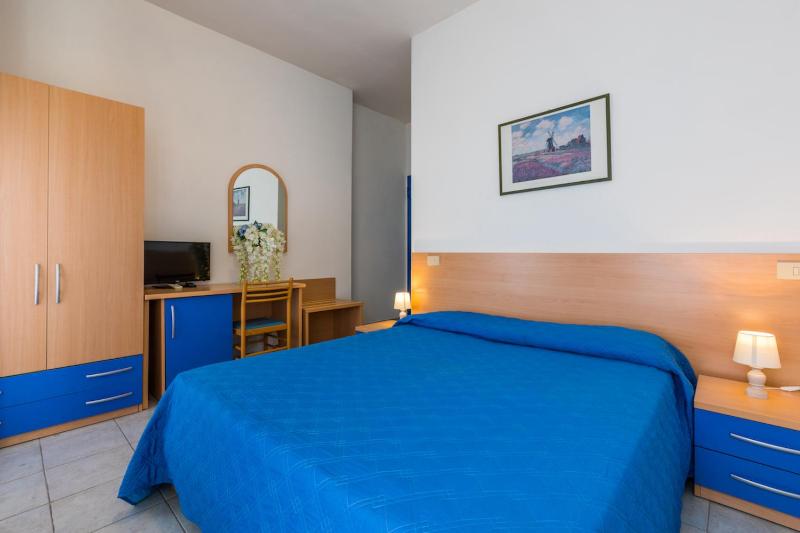 Standard Double Room image 1
