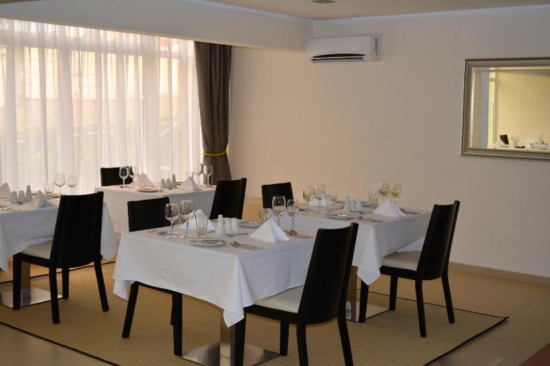 New Brookfields Hotel - image 8