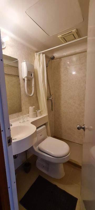 Standard Double Room image 3