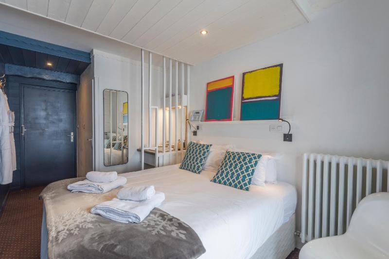 Double Room - Free Breakfast image 1