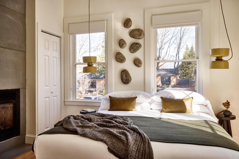 King Porch Suite image 1