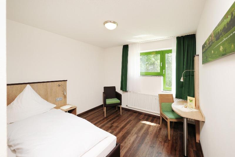 Single Room with Private Bathroom image 1