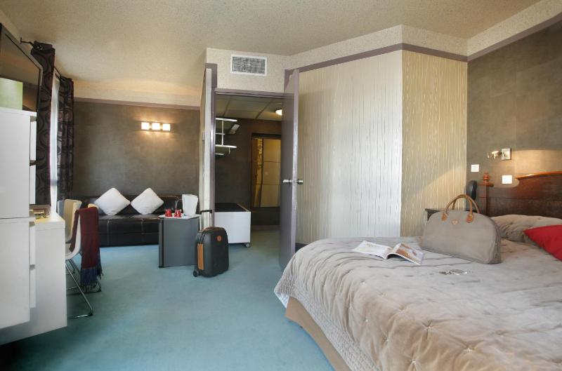 Superior Double Room image 2