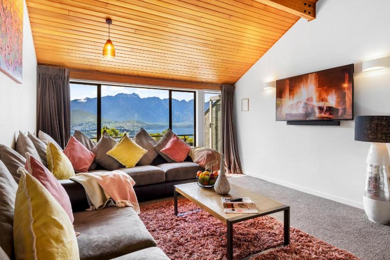 Distinctive Alpine Meadows - image 36