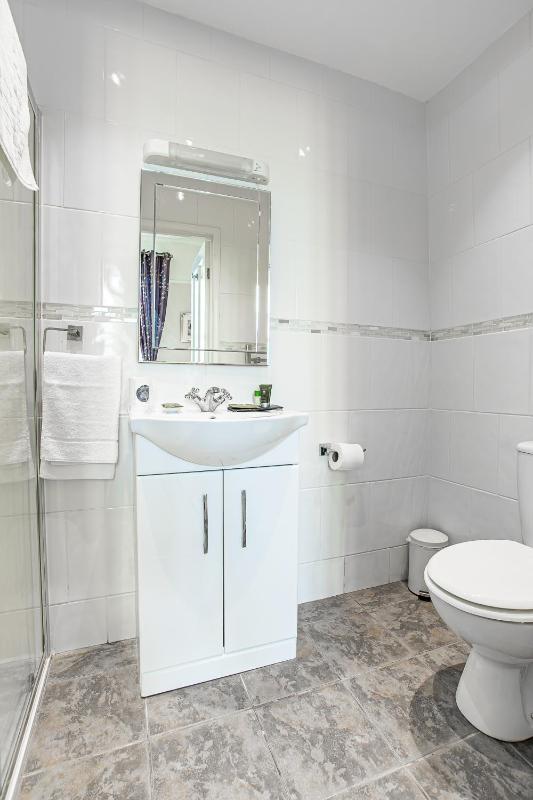 King Room image 4