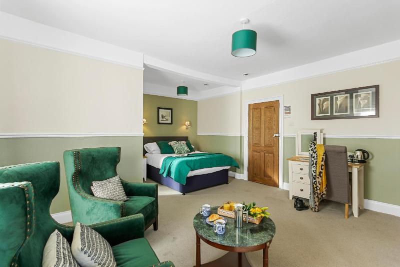 Family Room with Private Bathroom image 1