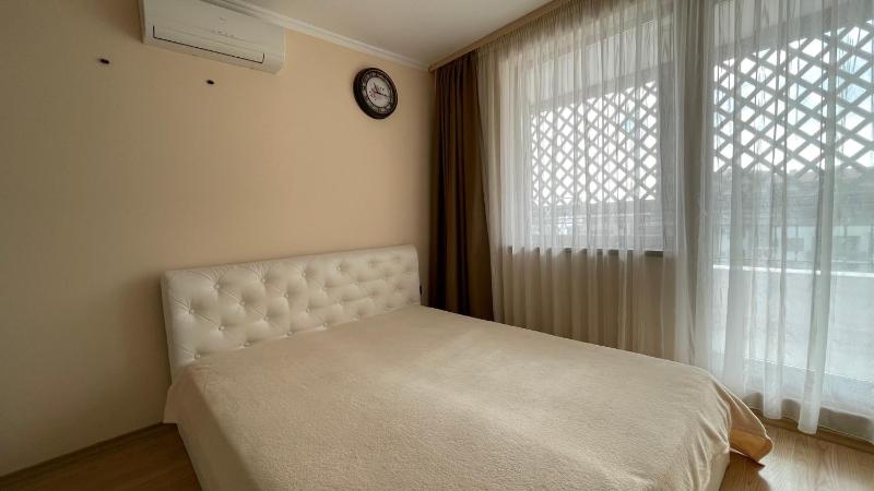 GARDEN OF EDEN B3-2 Private One Bedroom Apartment - image 4