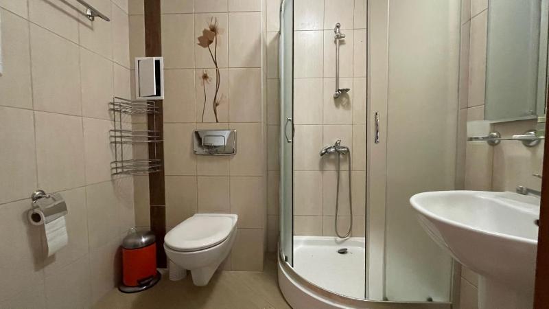 GARDEN OF EDEN B3-2 Private One Bedroom Apartment - image 9