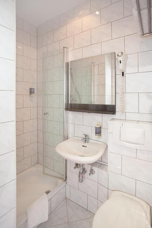 Micro Single Room image 3