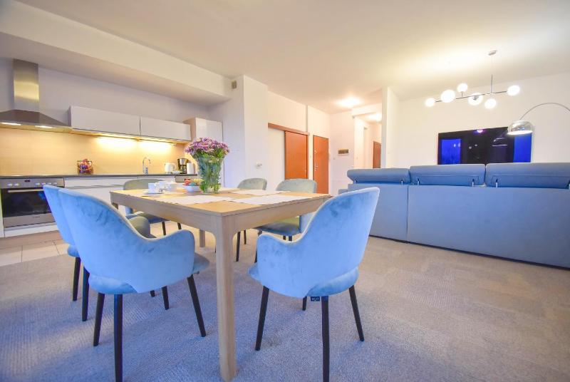 Apartament z 2 sypialniami i widokiem na morze Sea view - Baltic Park 225 Apartamenty na Wyspie - image 17